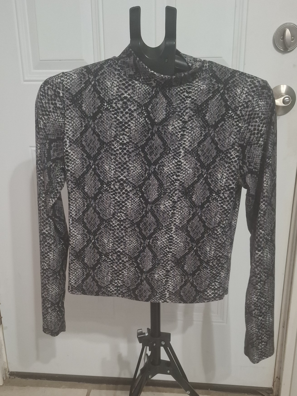 Olivia Rae Black and Gray Snake Print Long Sleeve Top